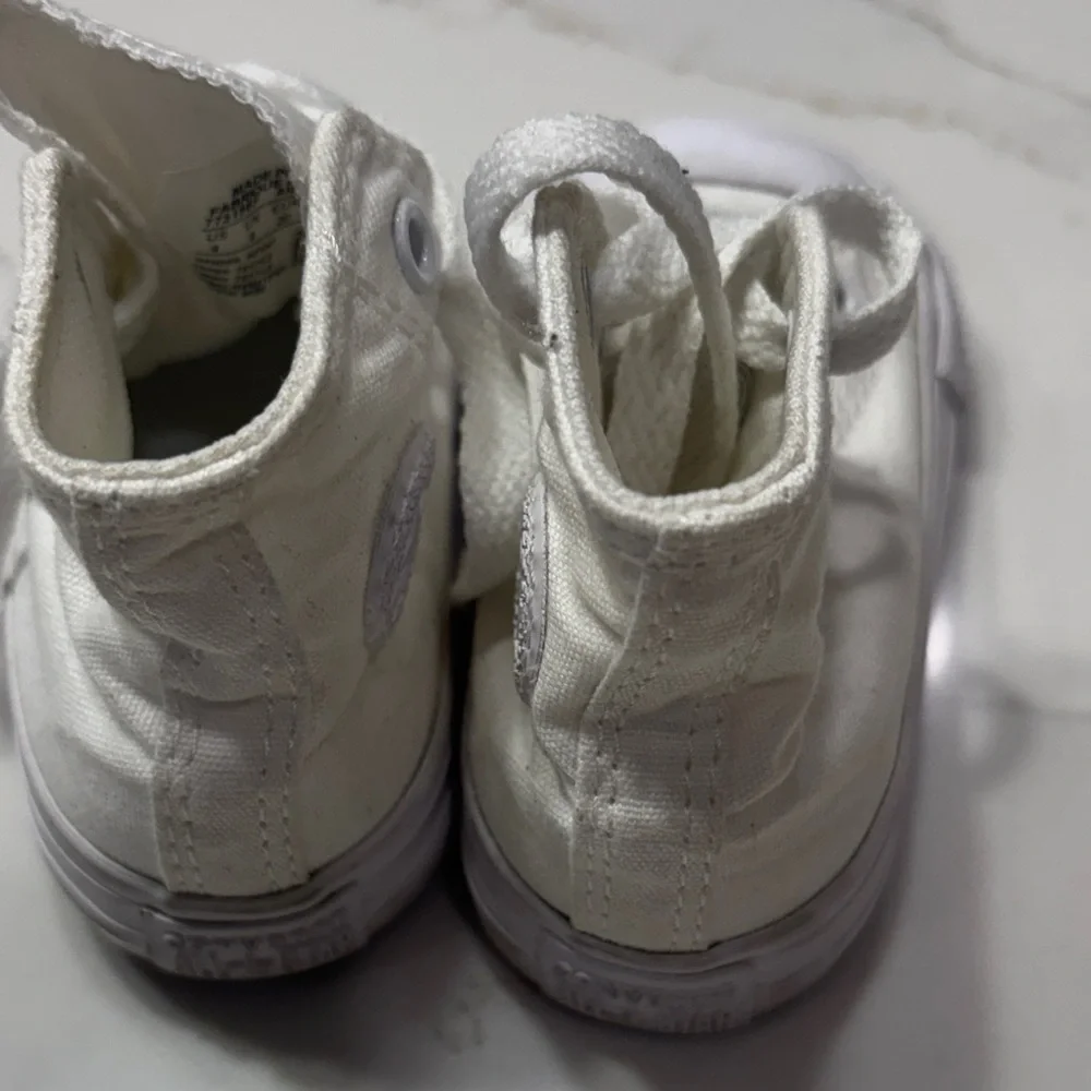 Converse Kids High-Top Canvas Sneakers in Off-White/Cream